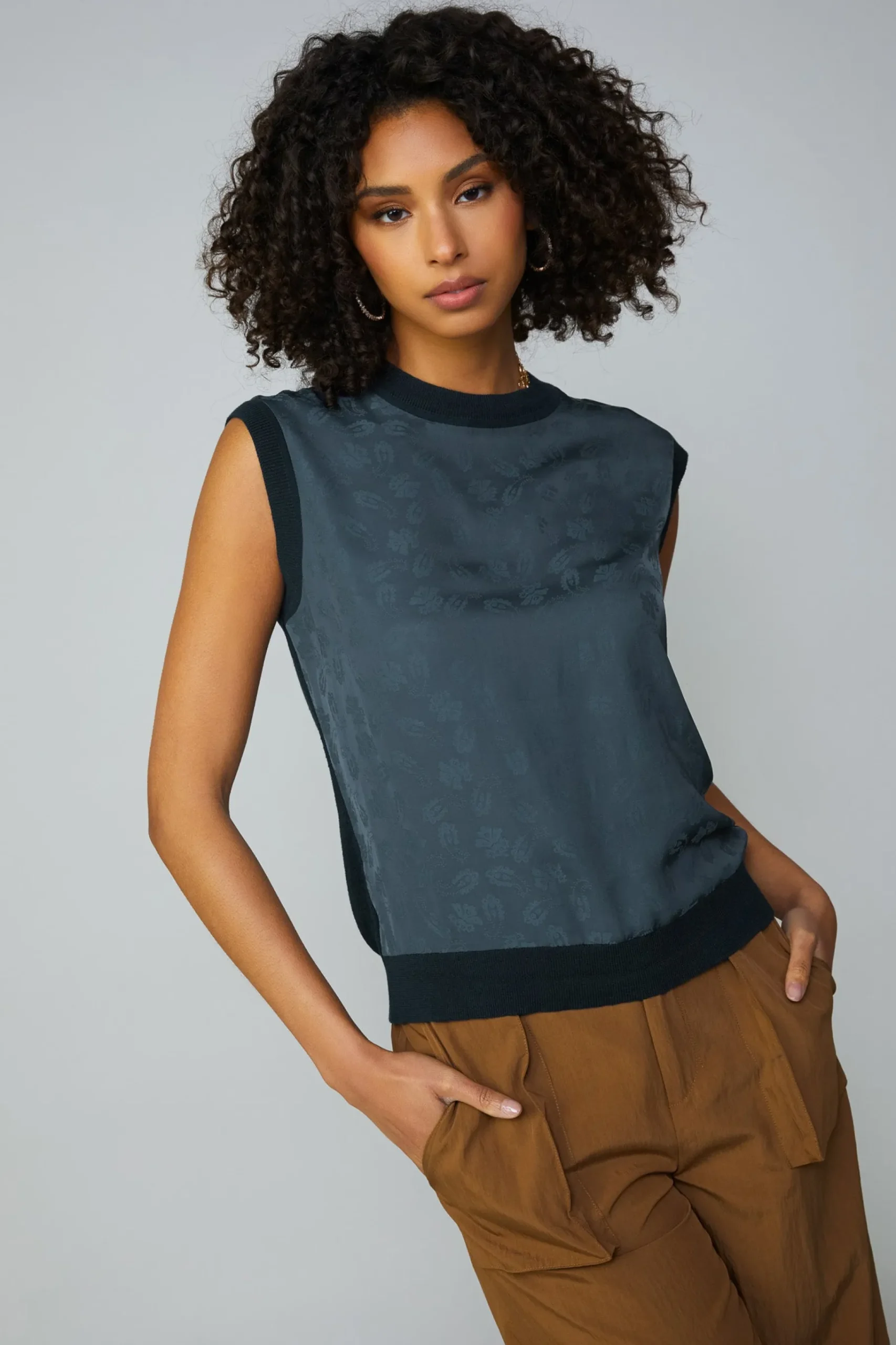 Sale Contrast Crewneck Top Women Sleeveless Tops | Sweaters