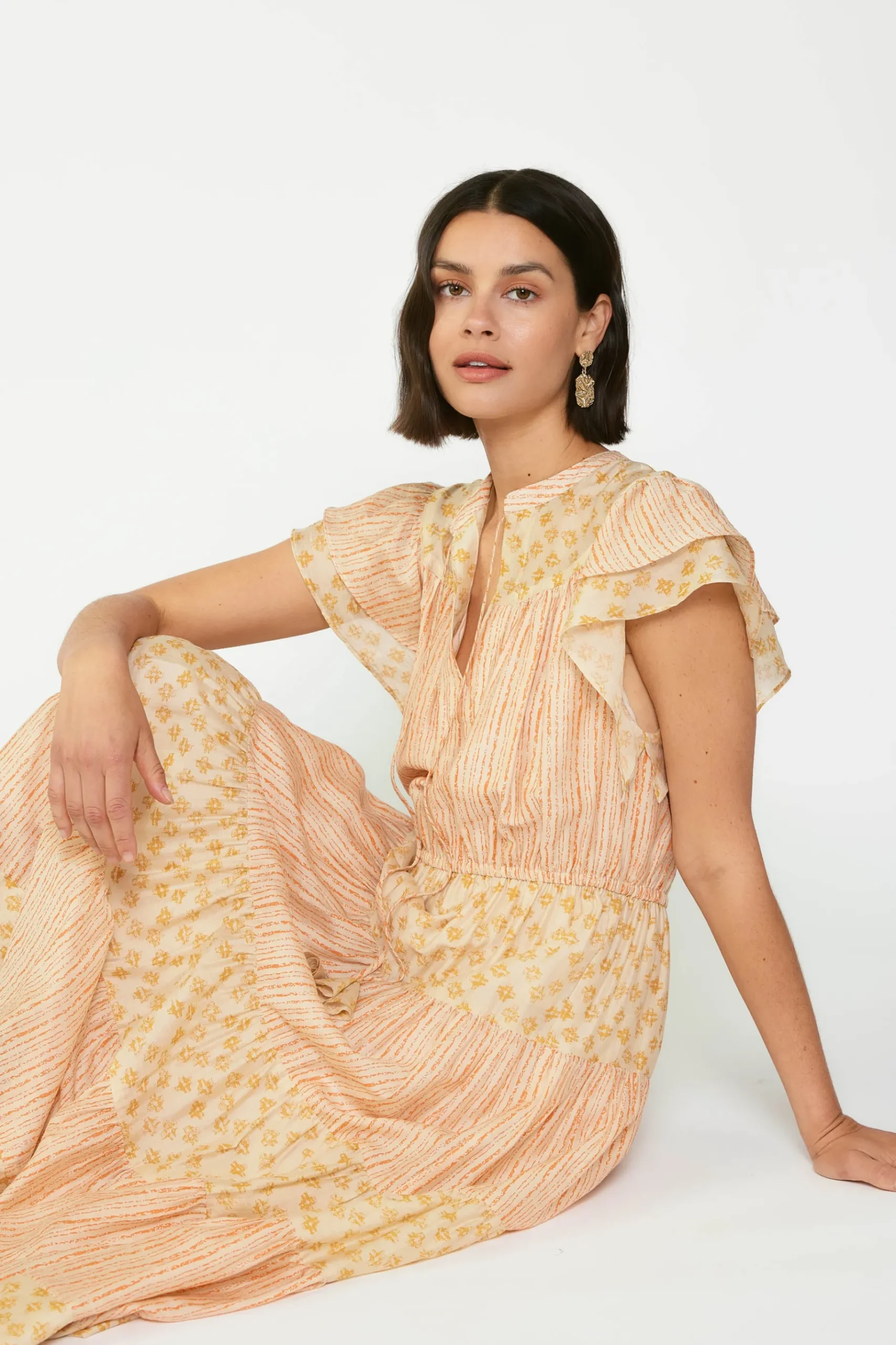 Fashion Everleigh Flutter Sleeve Midi Dress Women Midi Dresses