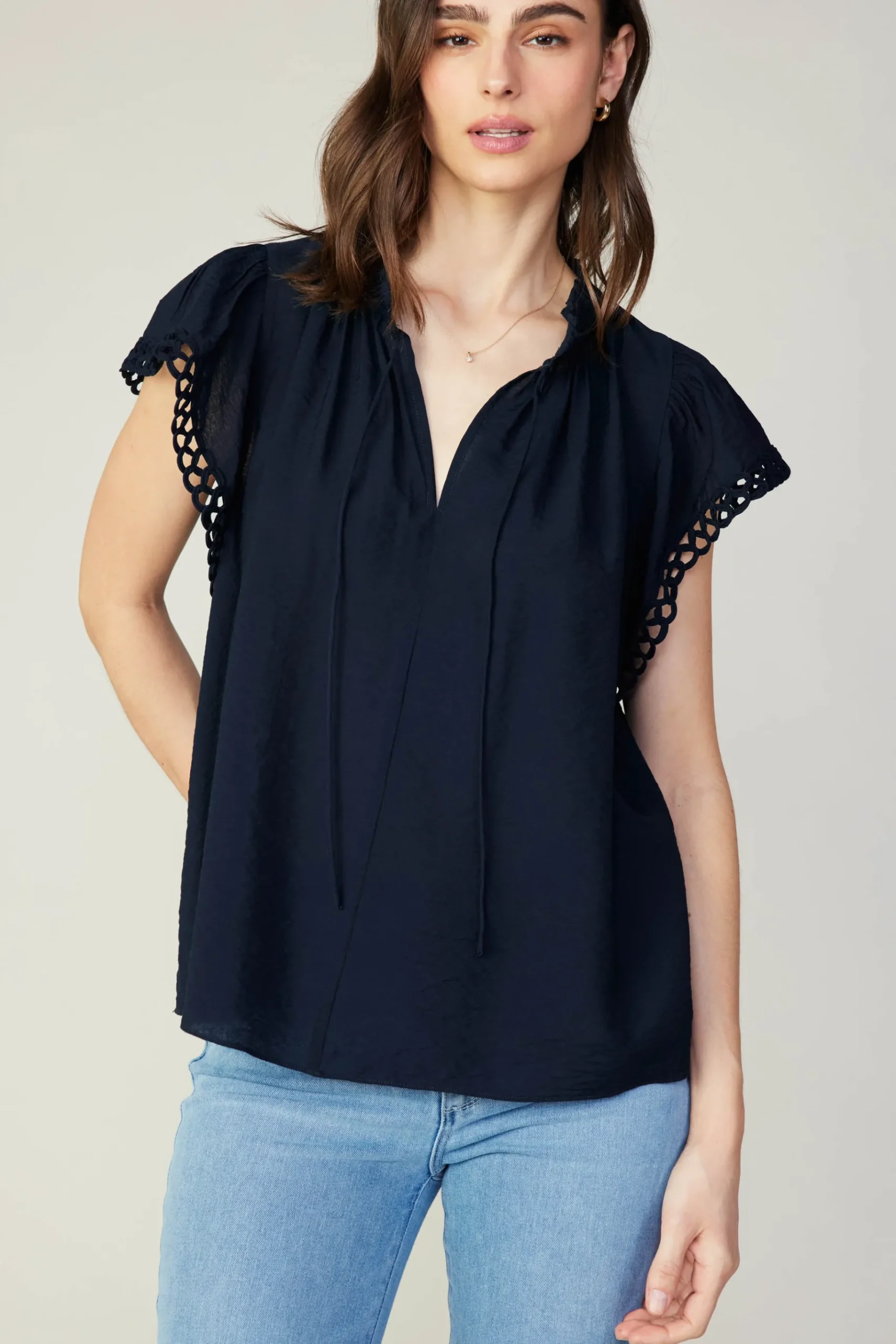 Fashion Eyelet Blouse Women Sleeveless Tops