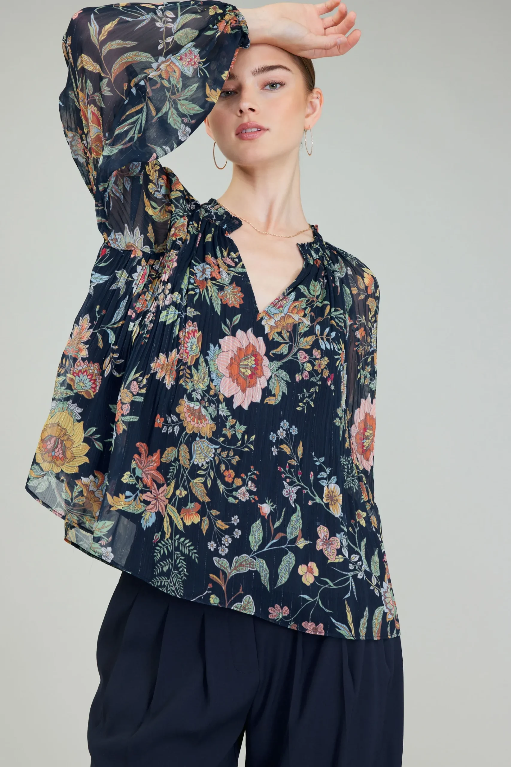 Best Glimmer Botanical Pleated Blouse Women Long Sleeve Tops