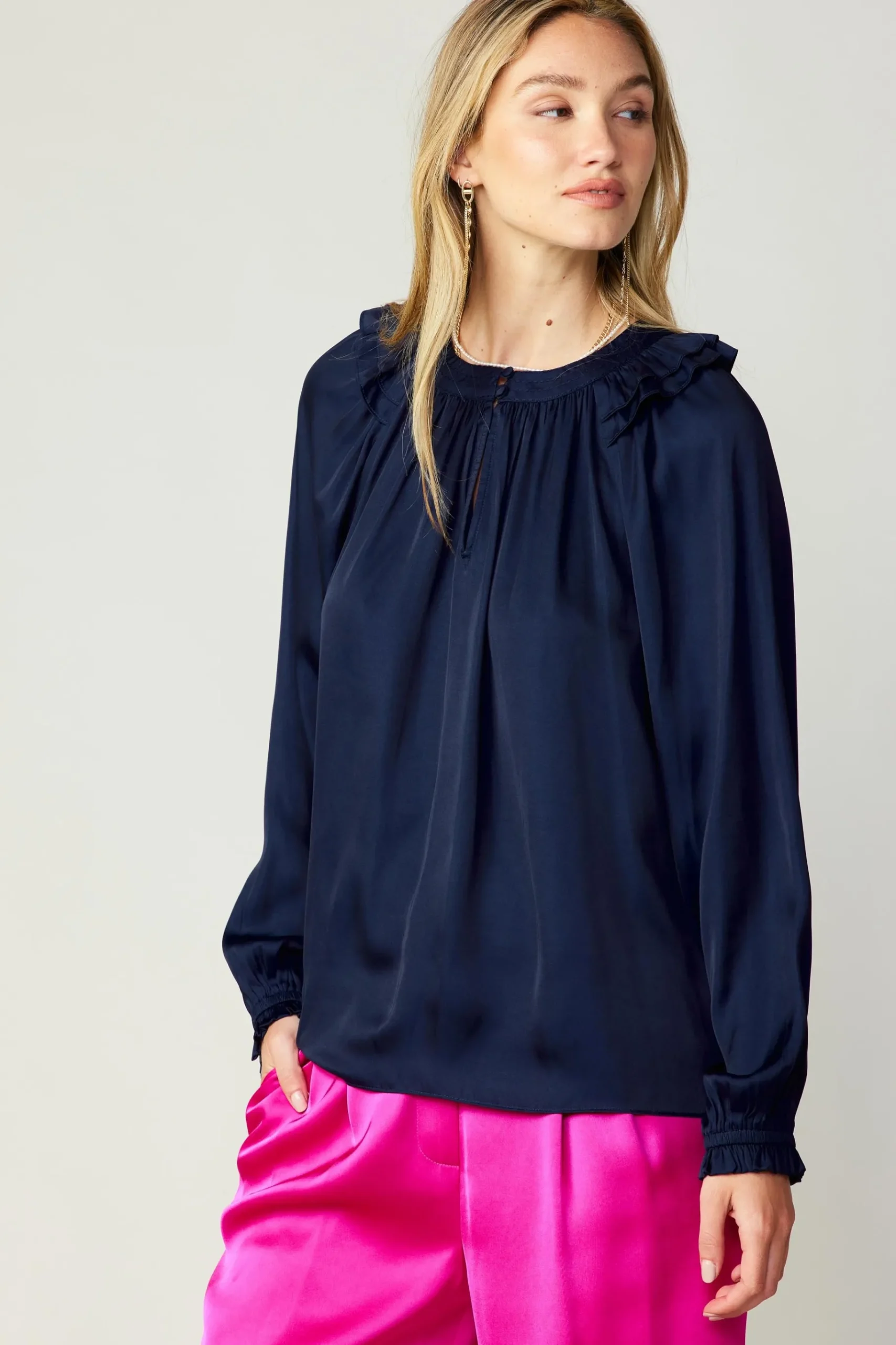 Fashion Ruffled Crewneck Blouse Women Long Sleeve Tops