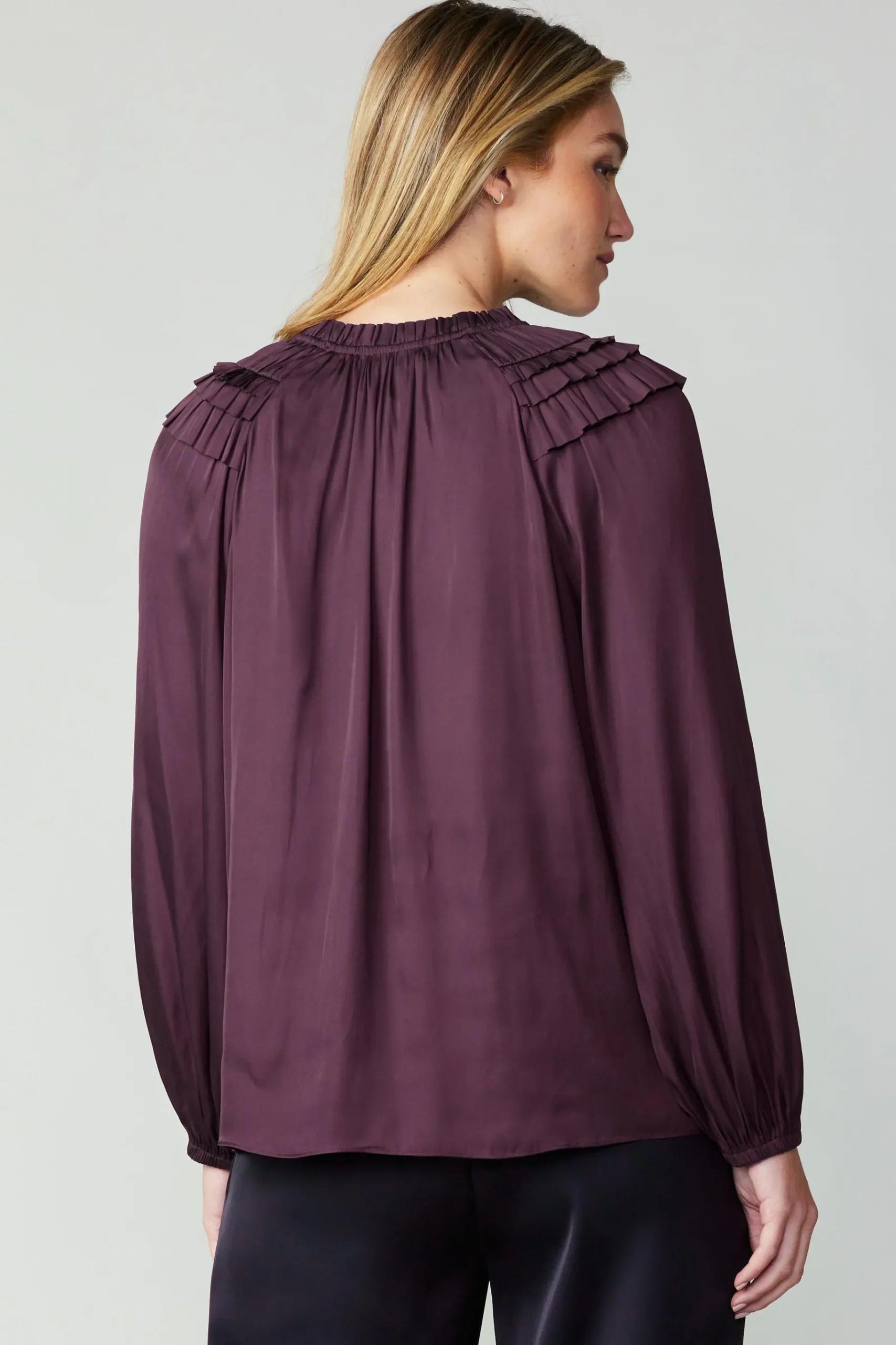 Best Smocked Shoulder Blouse Women Long Sleeve Tops