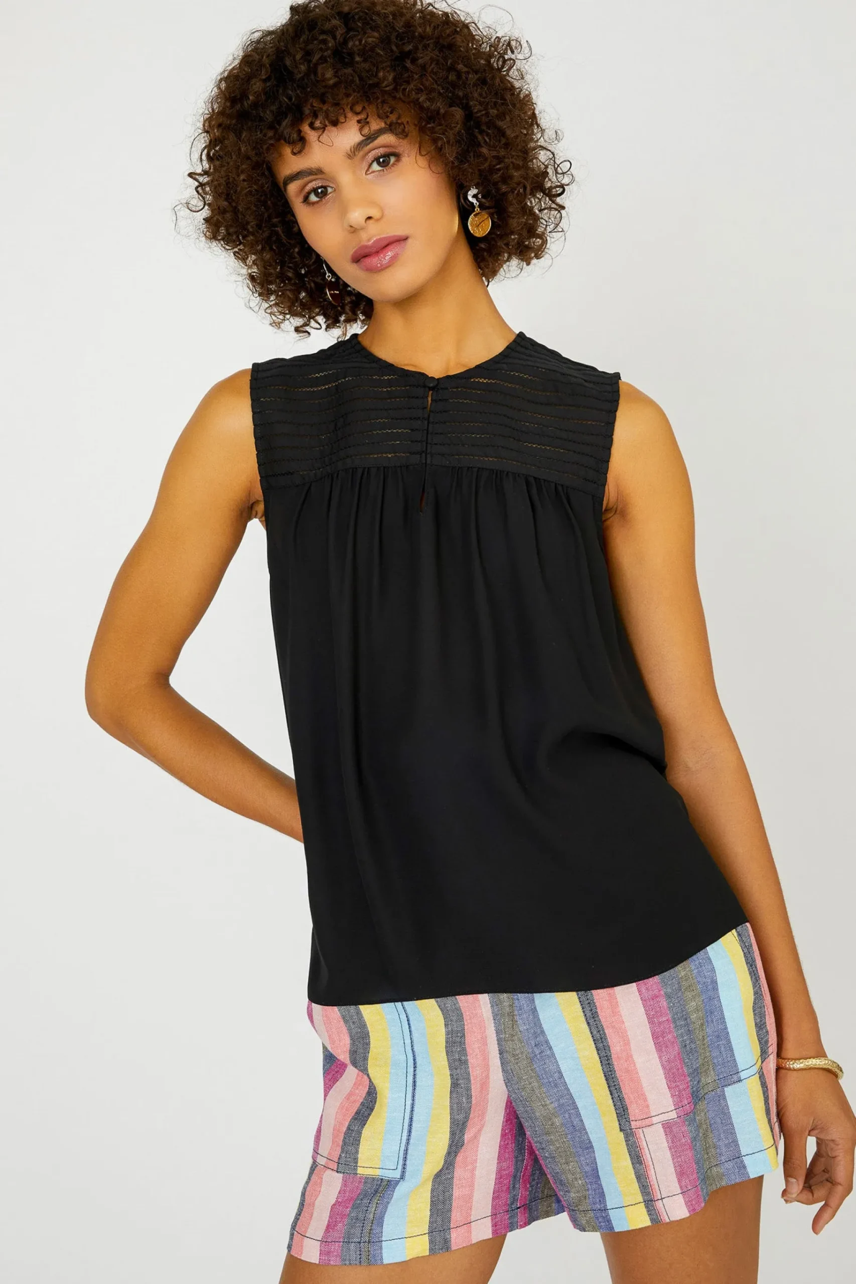 Best Yoke Detail Tank Top Women Sleeveless Tops